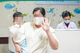 Bé 2 tuổi, 3 lần đại phẫu tim bẩm sinh, sửa tim 1 thất thành tim hai thất