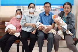 Hành trình người mẹ 'thép' mang tam thai tự nhiên qua từng khúc cua sinh tử