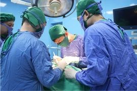 Chủ quan u giáp lành tính không tái khám, u to nhanh ác tính xâm lấn