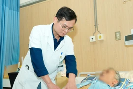 Ca phẫu thuật cân não cứu người bệnh mất hết máu, y văn chỉ 10% sống