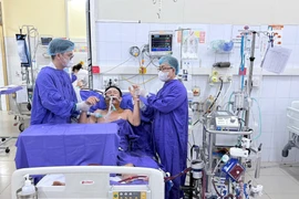 Hành trình 9 ngày ECMO giành giật sự sống cho bệnh nhân nhồi máu cơ tim cấp