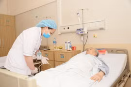 Tổn thương nhỏ vùng bìu, cụ ông 79 tuổi nguy kịch vì hội chứng Fournier