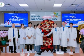 Nghề y không chỉ cần tri thức, mà còn đòi hỏi ở trái tim