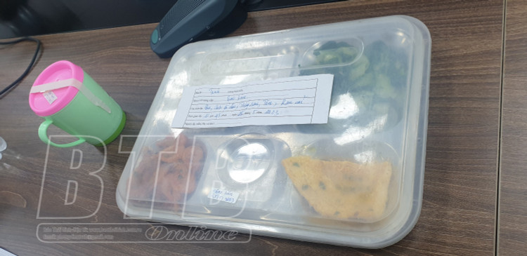 Loat vu ngo doc thuc pham khien hang tram cong nhan nhap vien-Hinh-4