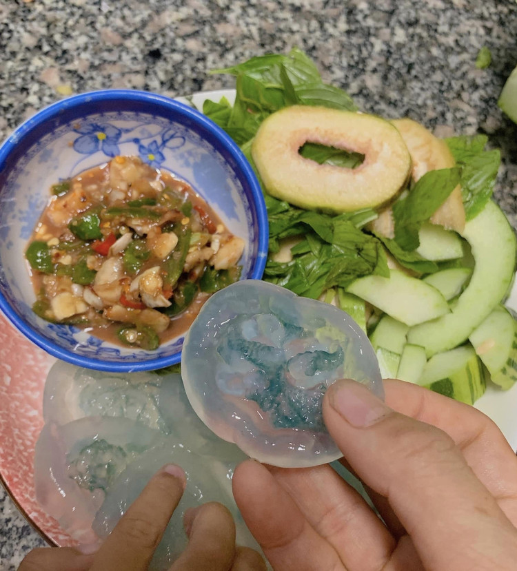 Nuoc xanh dac san xu Hue: Mon sashimi doc la mua he-Hinh-7