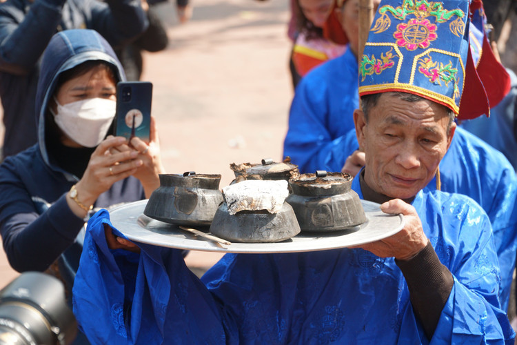 Toan canh hoi keo lua thoi com thi o lang Thi Cam-Hinh-12