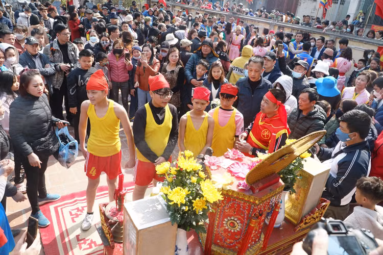 Toan canh hoi keo lua thoi com thi o lang Thi Cam-Hinh-2