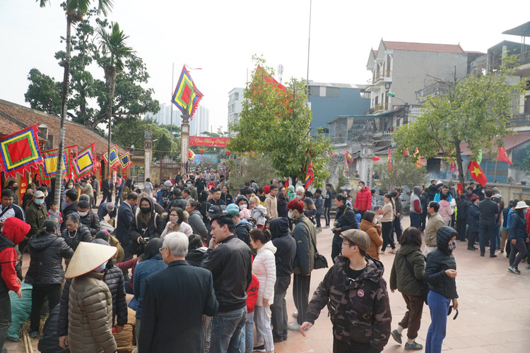 Toan canh hoi keo lua thoi com thi o lang Thi Cam