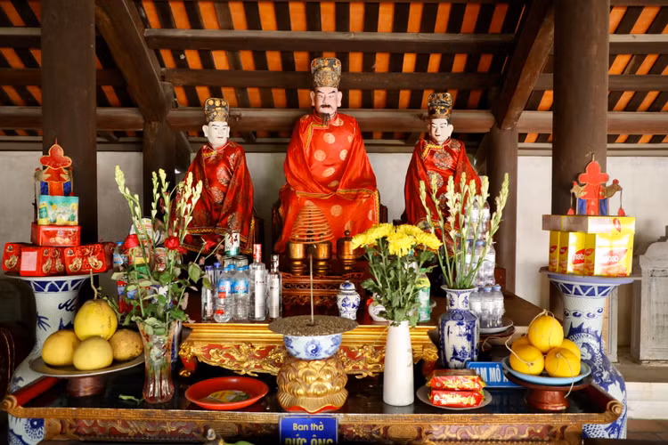 Doc dao chua Dau - ngoi chua Phat giao co nhat Viet Nam-Hinh-8