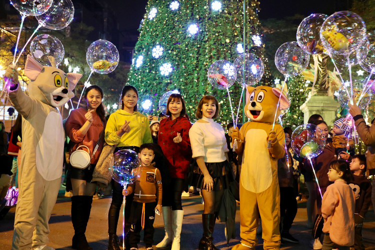 Ha Noi ruc ro truoc them Giang sinh-Hinh-4