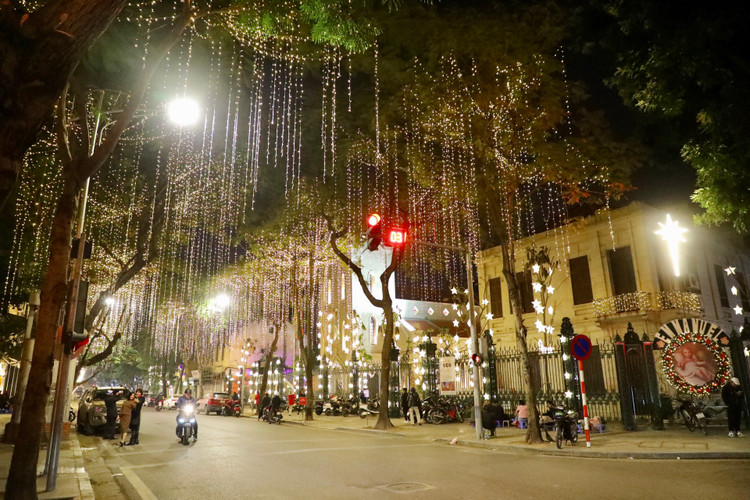 Ha Noi ruc ro truoc them Giang sinh-Hinh-6