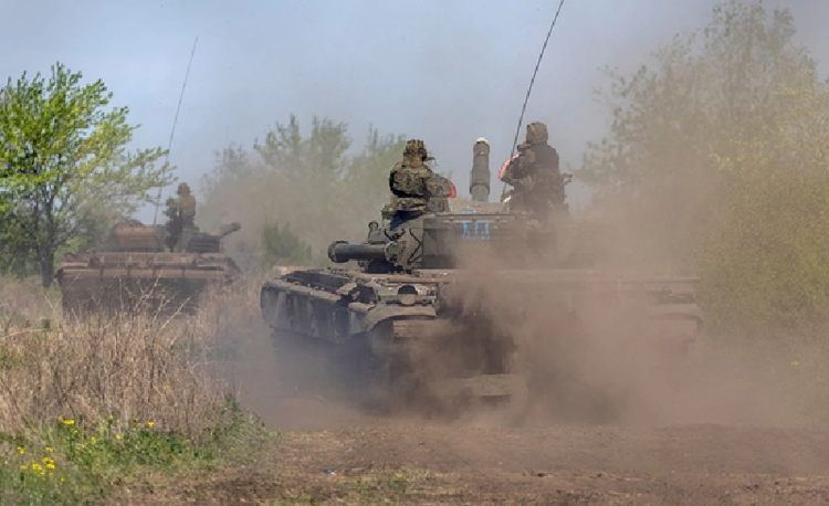 Nga mo dot tan cong huy diet o Kursk, Ukaine mat quan tiep vien-Hinh-13