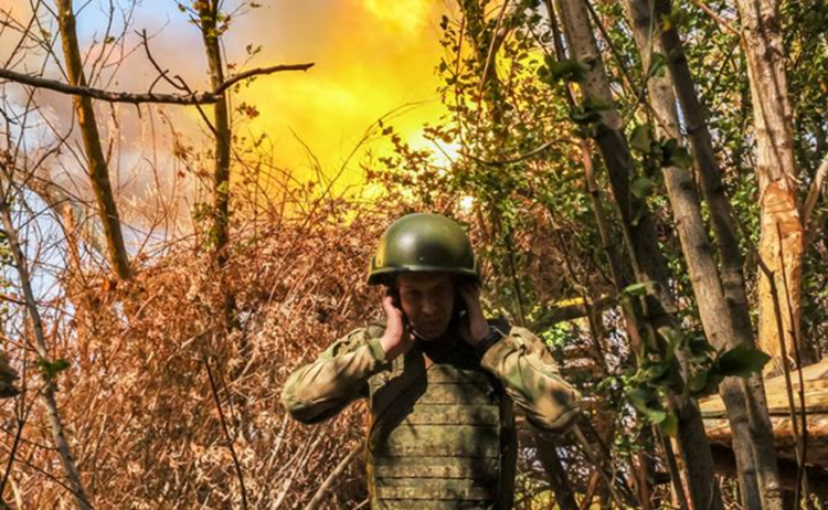 Quan Nga giang bay hiem, 5 lu doan Ukraine thao chay trong bien lua-Hinh-4