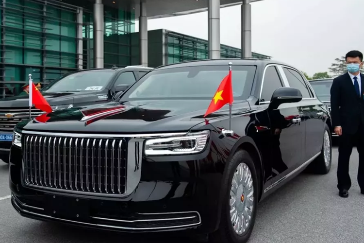 Hong Ky N701 cua Chu tich Tap Can Binh do xang tai Ha Noi-Hinh-6