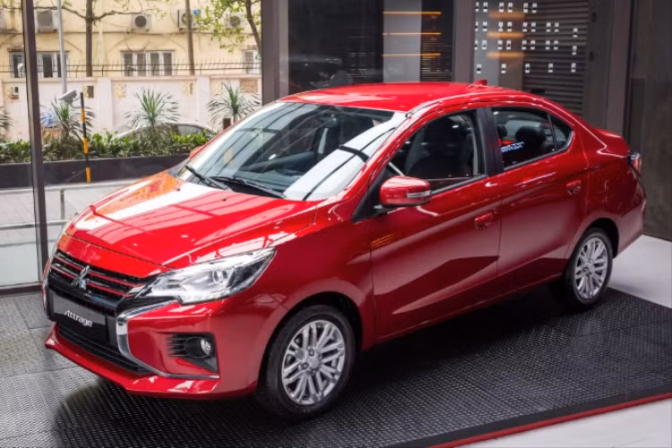 Loat sedan tai Viet Nam duoc dai ly giam “tat tay“ gan 100 trieu dong-Hinh-6