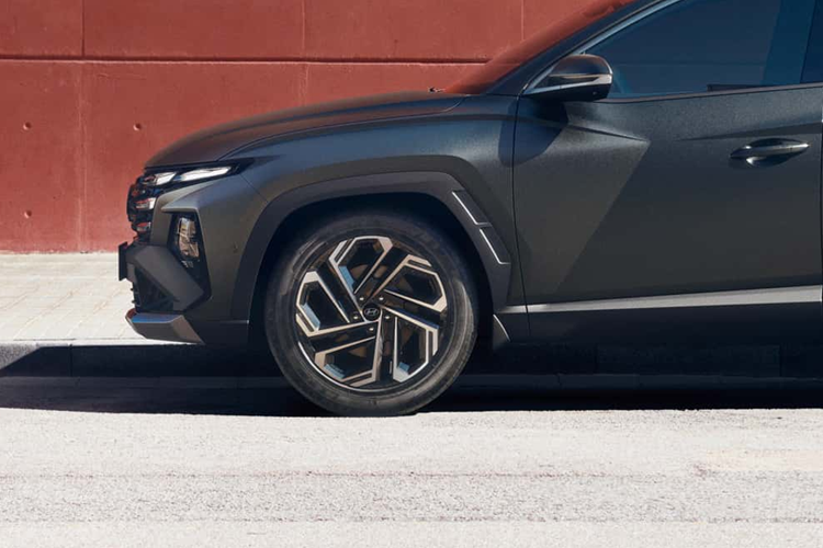 Hyundai Tucson 2025 noi that “xin so”, them can so sau vo lang-Hinh-8