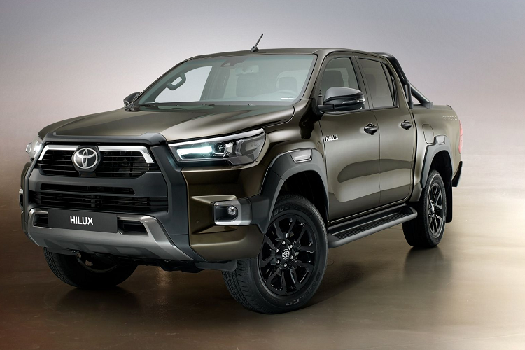 "Soi" Toyota Hilux 2024 từ 664 triệu đồng, thêm camera 360 độ - Hình 6 Dù ở phiên bản nào, mẫu xe bán tải này cũng dùng động cơ 4 xi-lanh, tăng áp, dung tích 2.4L với công suất tối đa 147 mã lực và mô-men xoắn cực đại 400 Nm. Động cơ đồng hành cùng hộp số tự động 6 cấp.