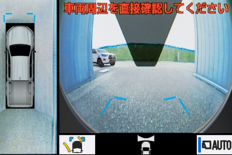 "Soi" Toyota Hilux 2024 từ 664 triệu đồng, thêm camera 360 độ - Hình 5 So với bản Z, Toyota Hilux GR Sport 2024 sở hữu ngoại hình thể thao hơn. Có được điều đó là nhờ những điều chỉnh ở ngoại thất như nẹp hốc bánh sơn cùng màu thân xe, mặt ca-lăng riêng và vành hợp kim 18 inch.