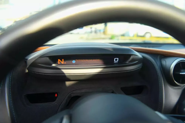 Can canh McLaren 720S do hon 1 ty dong cua dai gia Ha Noi-Hinh-11