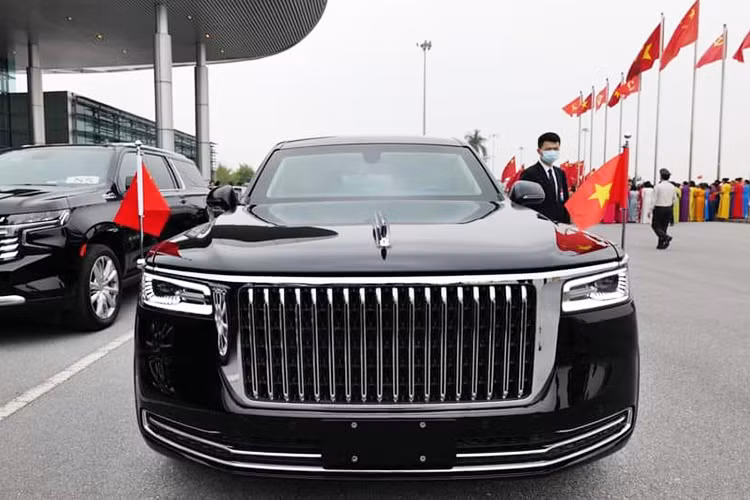 Hong Ky N701 cua Chu tich Tap Can Binh do xang tai Ha Noi-Hinh-9