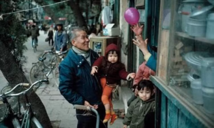 Chum anh khong the nao quen ve Tet Ha Noi thoi bao cap-Hinh-7