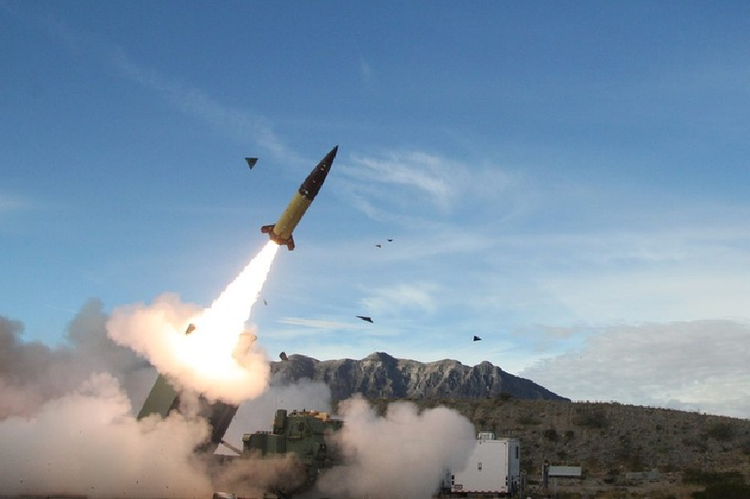 Nga nã 2 tên lửa Iskander, cụm quân miền bắc Ukraine bị xóa sổ Nga na 2 ten lua Iskander, cum quan mien bac Ukraine bi xoa so