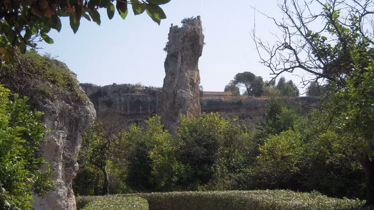 Nhung trung tam dinh cu co dai bi pha huy boi tham hoa-Hinh-11