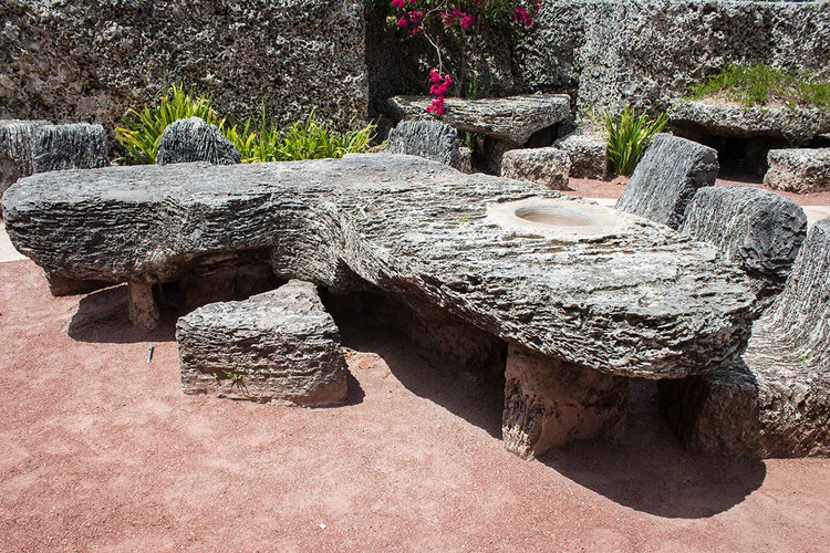 Lau dai bi an nhat the gioi duoc nguoi ngoai hanh tinh tro giup?-Hinh-12