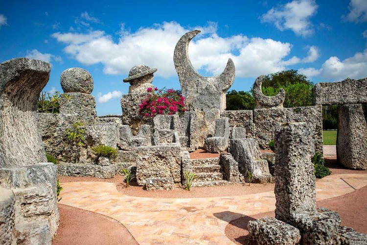 Lau dai bi an nhat the gioi duoc nguoi ngoai hanh tinh tro giup?-Hinh-3