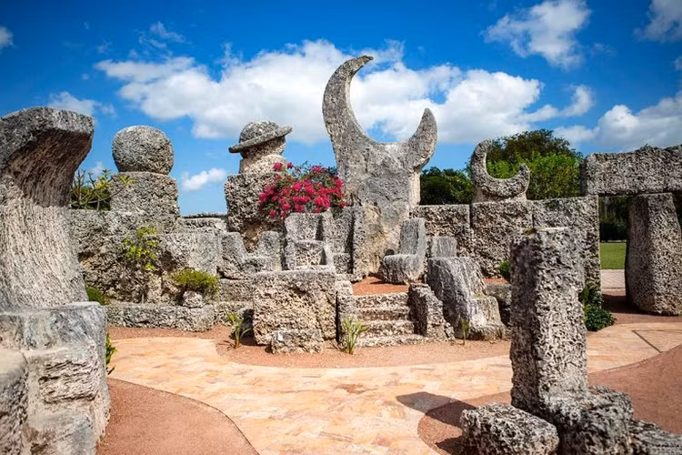 Lau dai bi an nhat the gioi duoc nguoi ngoai hanh tinh tro giup?-Hinh-3