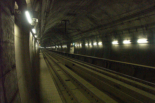 Tan muc cac duong ham duoi nuoc dai nhat the gioi-Hinh-3