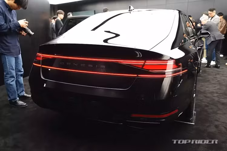 Can canh Genesis G90 Black 2024 “bang xuong, bang thit” tu 2,54 ty dong-Hinh-12