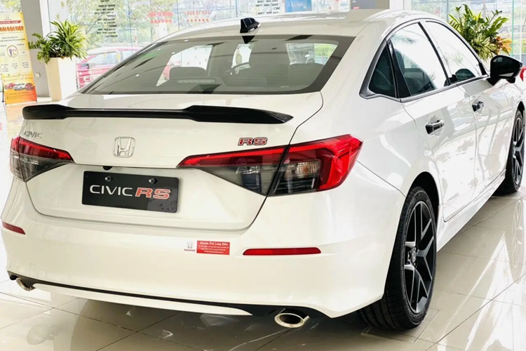 Honda Civic tai Viet Nam dang giam toi 87 trieu dong tai dai ly-Hinh-11