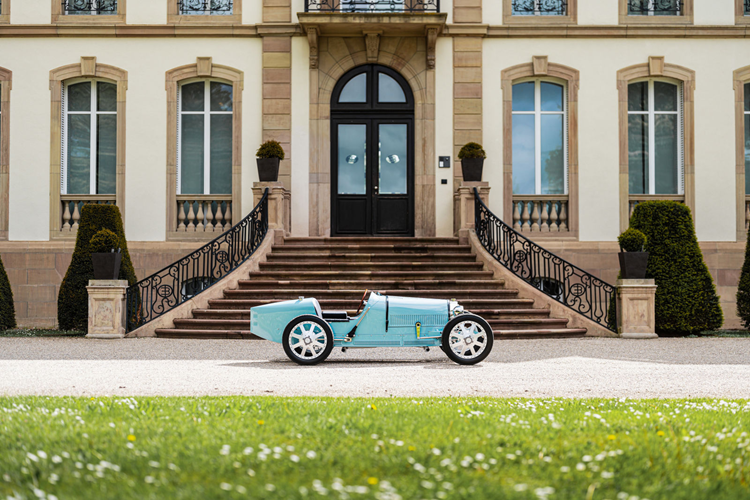 Bugatti Baby II Type 35 Centenary Edition dac biet cho dai gia 