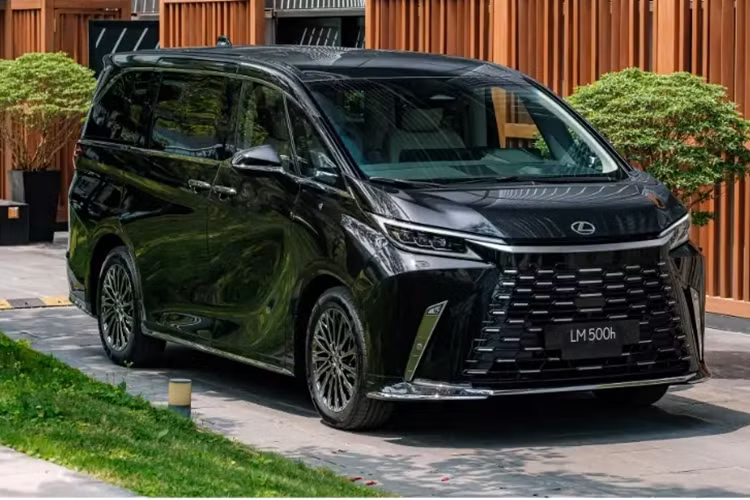 “Chuyen co mat dat” Lexus LM 2024 ra mat ban 6 cho gia re-Hinh-8