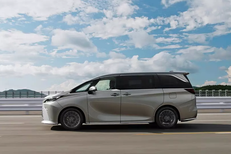 “Chuyen co mat dat” Lexus LM 2024 ra mat ban 6 cho gia re-Hinh-3