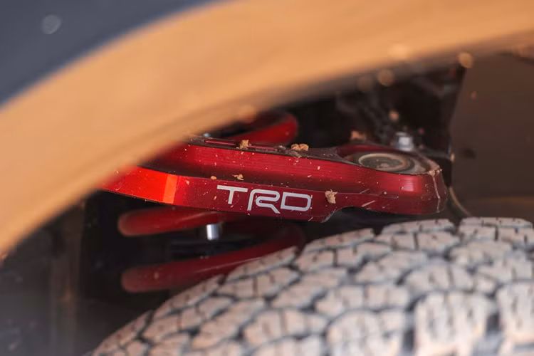 Toyota Tacoma TRD Pro 2024 tu 1,6 ty, co gi dau Ford Ranger Raptor?-Hinh-6