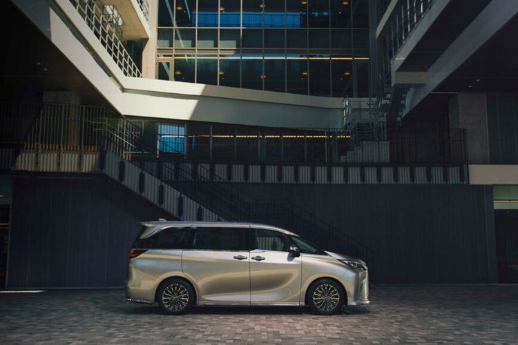 Can canh Lexus LM500h L 2024 ban 6 cho, tu 2,25 ty dong-Hinh-3