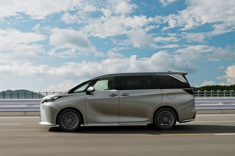 Can canh Lexus LM500h L 2024 ban 6 cho, tu 2,25 ty dong-Hinh-11