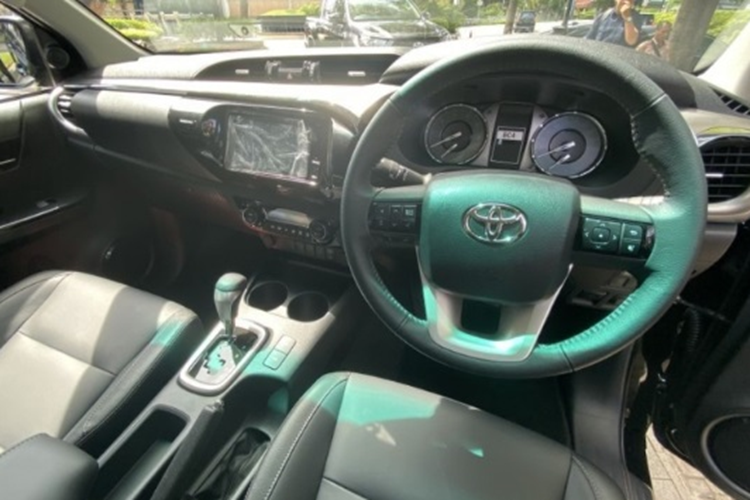 Cận cảnh Toyota Hilux 2024 từ 685 triệu đồng sắp về Việt Nam - Hình 3 Can canh Toyota Hilux 2024 tu 685 trieu dong sap ve Viet Nam-Hinh-3