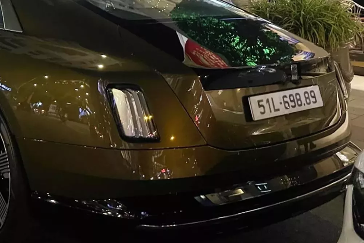 Rolls-Royce Spectre thứ 2 của đại gia Sài Gòn, không dưới 25 tỷ - Hình 7 Rolls-Royce Spectre thu 2 cua dai gia Sai Gon, khong duoi 25 ty-Hinh-7