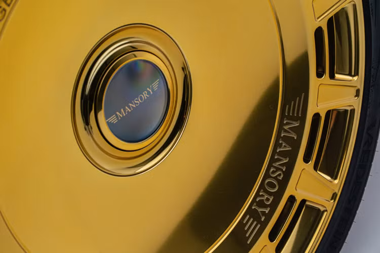 Ngam SUV sieu sang Rolls-Royce Cullinan dat vang doc nhat vo nhi-Hinh-9