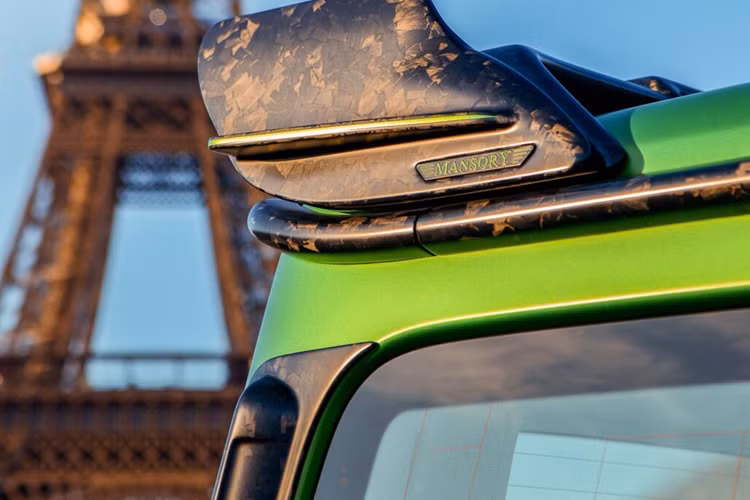 Chiêm ngưỡng SUV Mercedes-AMG G63 độ Mansory phối màu độc đáo - Hình 6 Chiem nguong SUV Mercedes-AMG G63 do Mansory phoi mau doc dao-Hinh-6