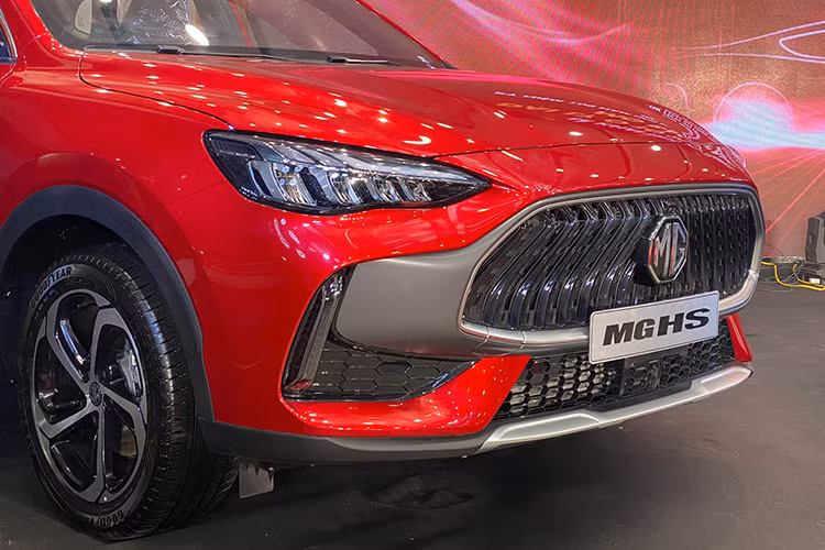 Can canh MG HS 2024 Trung Quoc ra mat Viet Nam tu 699 trieu dong-Hinh-3