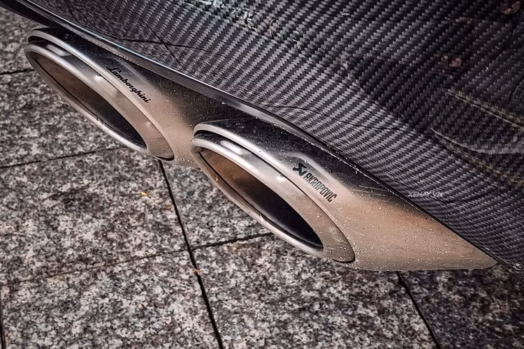 Tóm gọn Lamborghini Urus Performante "siêu bò đen" độc nhất Việt Nam - Hình 5 Tom gon Lamborghini Urus Performante