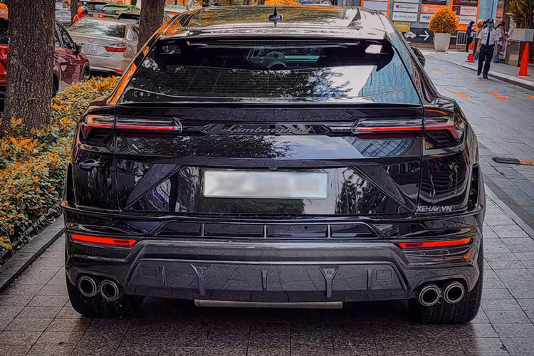 Tóm gọn Lamborghini Urus Performante "siêu bò đen" độc nhất Việt Nam - Hình 10 Tom gon Lamborghini Urus Performante