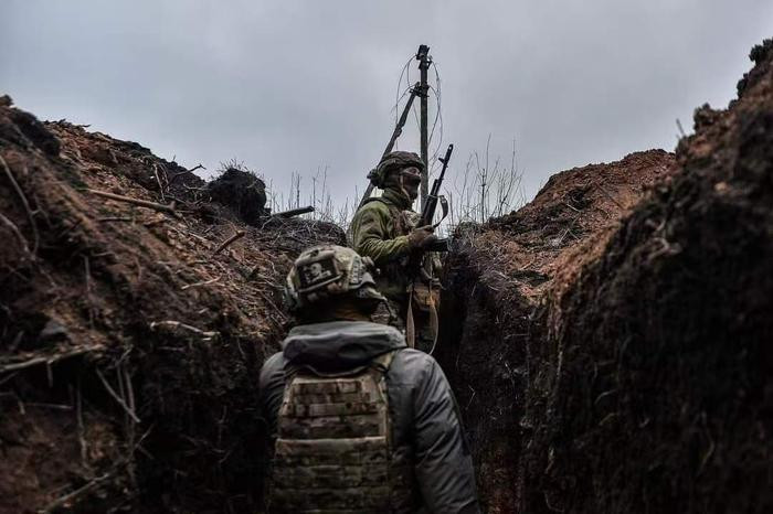 Bom UMPK tieu diet chi huy Lu doan Khyzhak cua Ukraine-Hinh-9