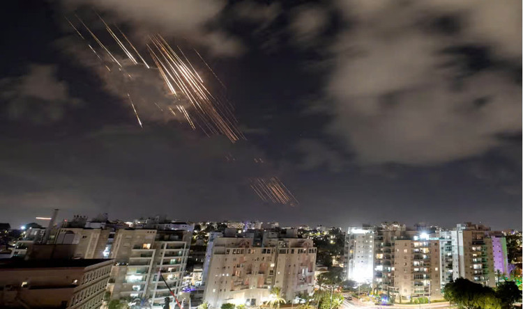 Ten lua phong khong Nga giup bao ve Iran truoc Israel-Hinh-2