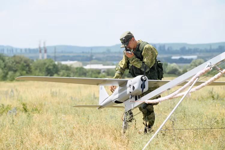 Dan UAV huy diet cua Nga: Con ac mong o chien truong Ukraine-Hinh-4