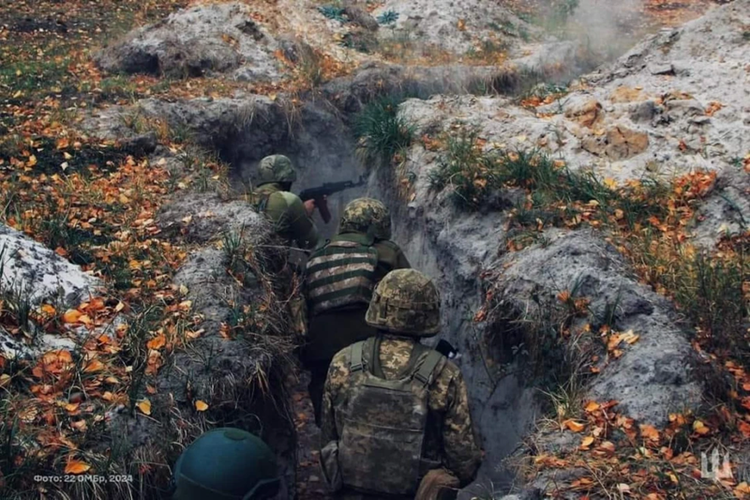 Kurakhove that thu, quan Nga don toan luc tan cong phong tuyen Pokrovsk-Hinh-10